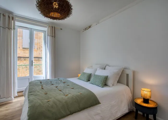 Maison T3 Confort Et Le Clos Des Pierres Salignac Eyvigues